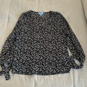 CeCe XS Black Blouse